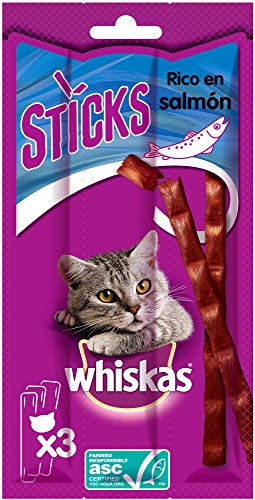 Whiskas Premios para Gatos en forma de Sticks, Sabor Salmón (Pack de 28 x 18g)